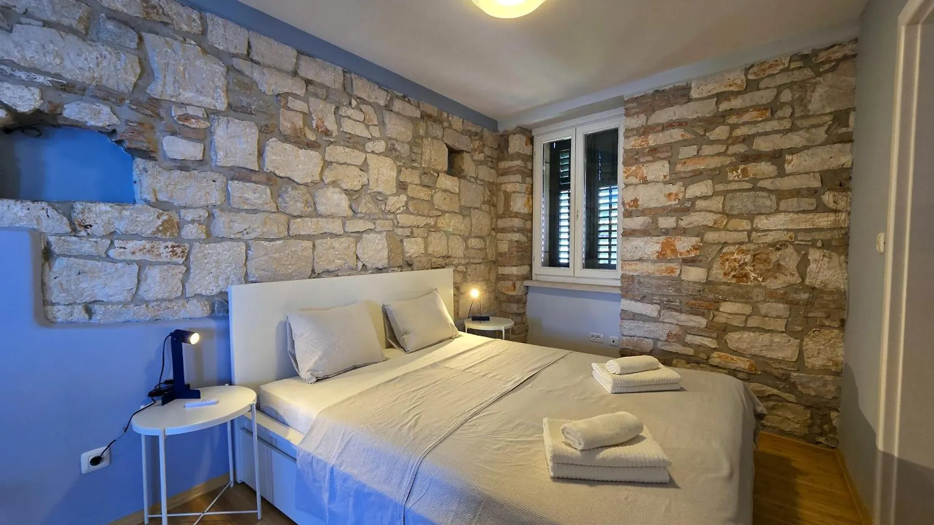 Apartment MAR wit Sea view Ρόβινι