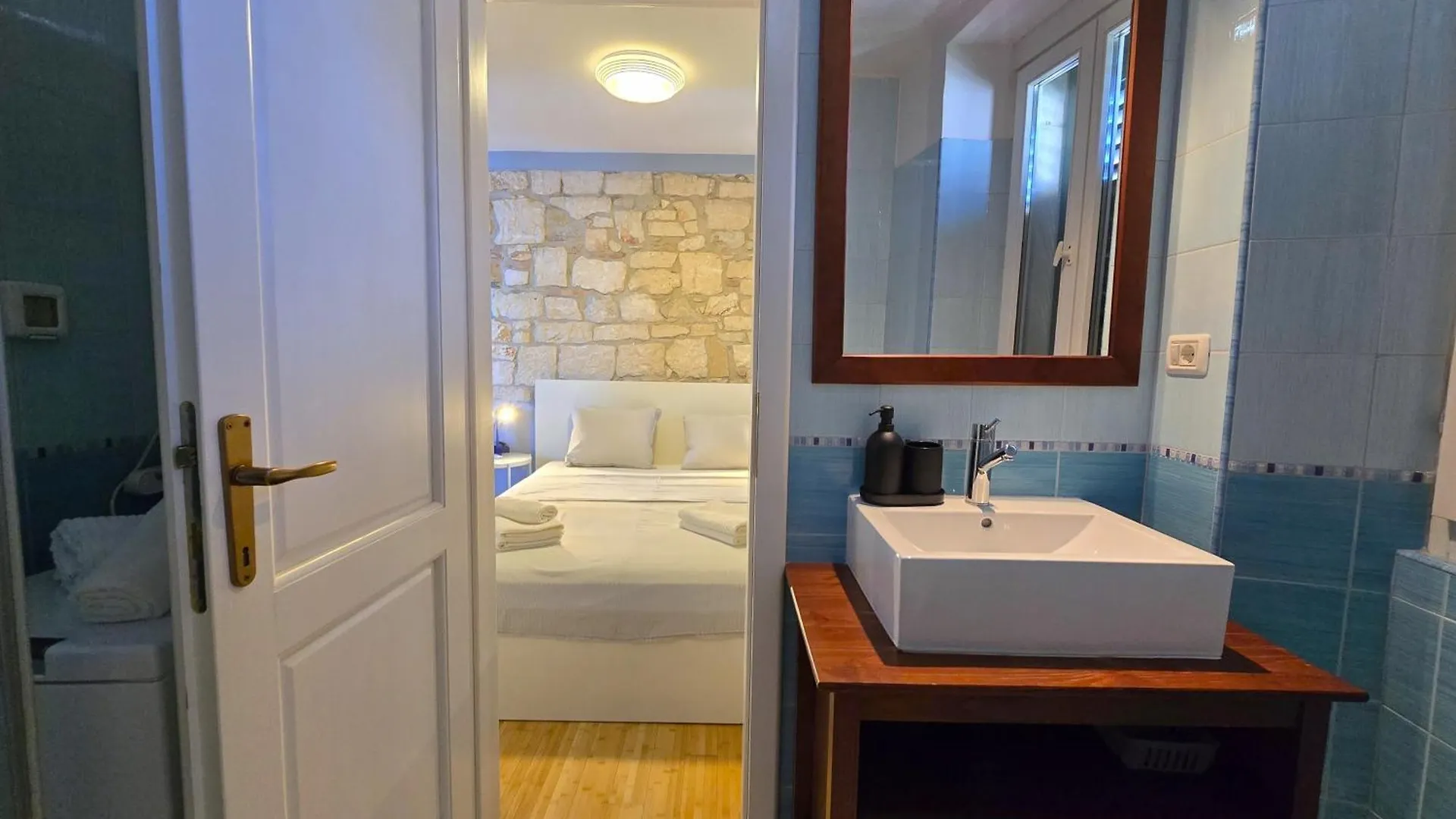 Apartment MAR wit Sea view Ρόβινι