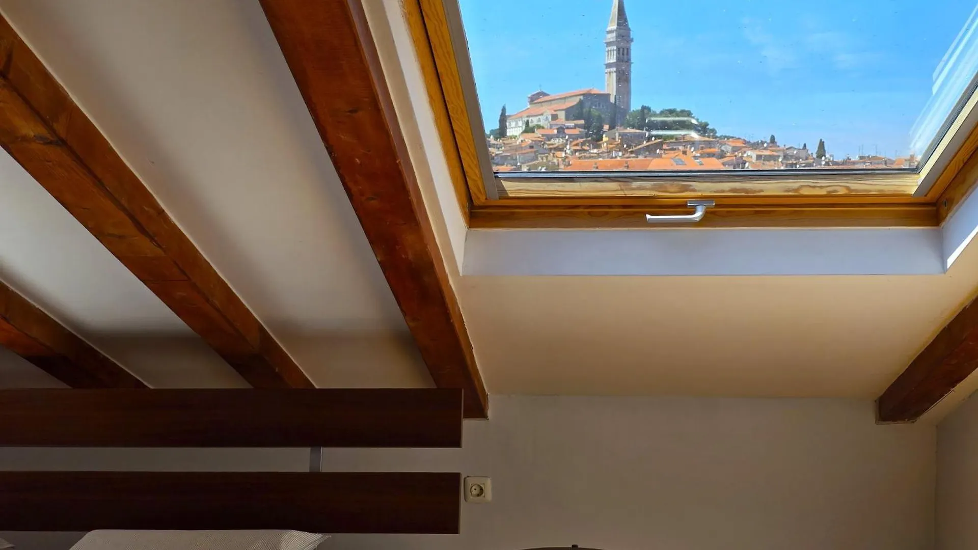 Apartment MAR wit Sea view Ρόβινι
